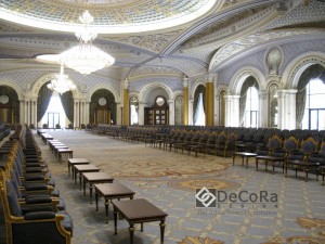 moquette-reception-salle-hotel-luxe-personalise-rideaux-grande-immense-classique-palais-palace  