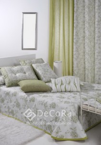 voilage et rideau bicolor vert et blanc motif anti-feu ignifugé    