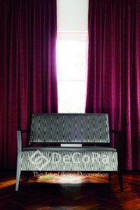 Magnifique rideau velours anti-feu ignifugé rouge rose violet pourpre pronfond   